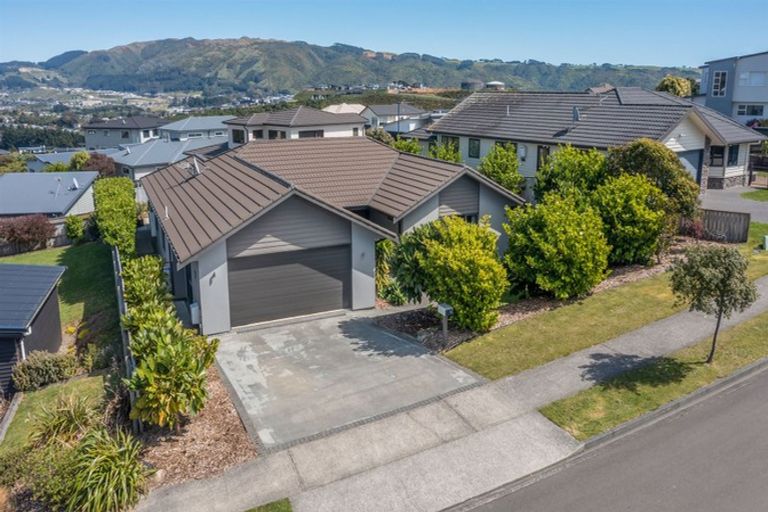 Photo of property in 16 Nelson Avenue, Aotea, Porirua, 5024