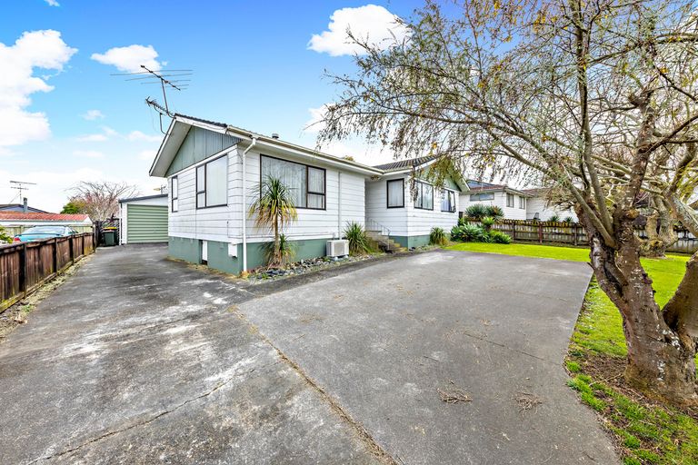 Photo of property in 440 Porchester Road, Randwick Park, Auckland, 2105