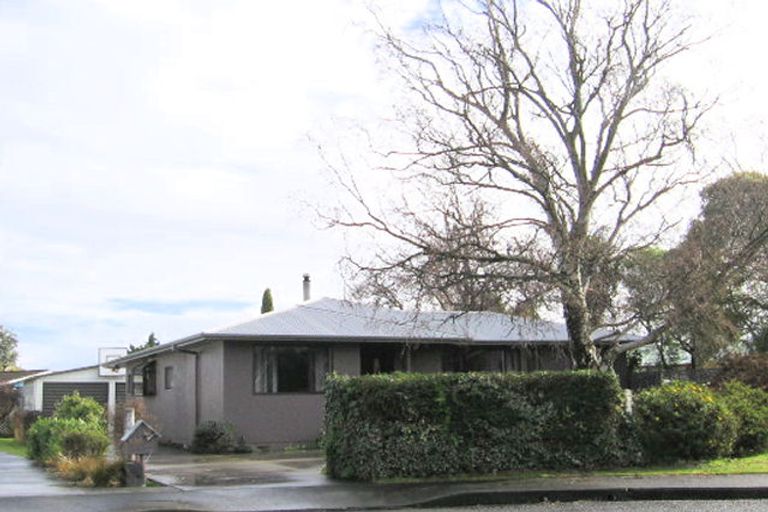 Photo of property in 435 Dalcross Street, Mayfair, Hastings, 4122