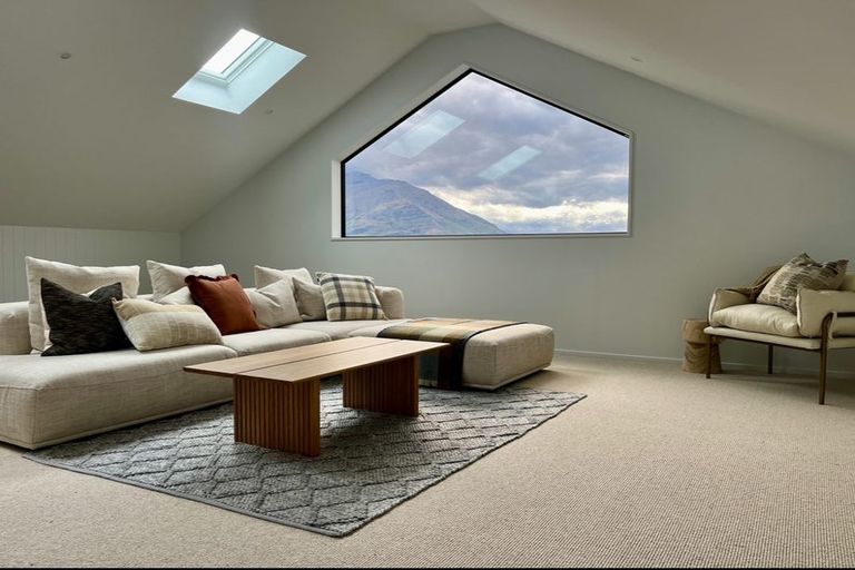 Photo of property in 42 Muster Road, Jacks Point, 9371