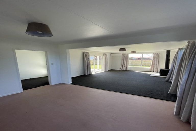Photo of property in 15 Livingstone Road, Flaxmere, Hastings, 4120