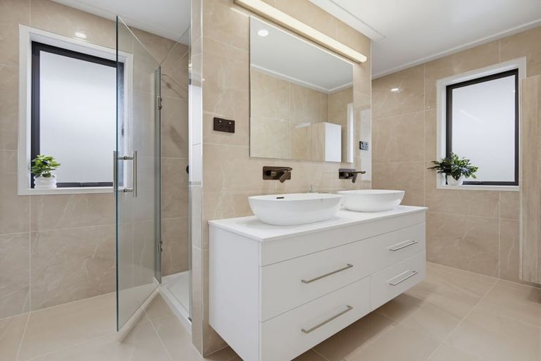 Photo of property in 27 Costello Drive, Ngatea, 3503