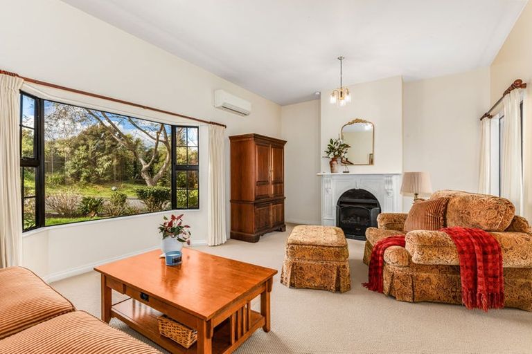 Photo of property in 6 Samwell Drive, Whitby, Porirua, 5024