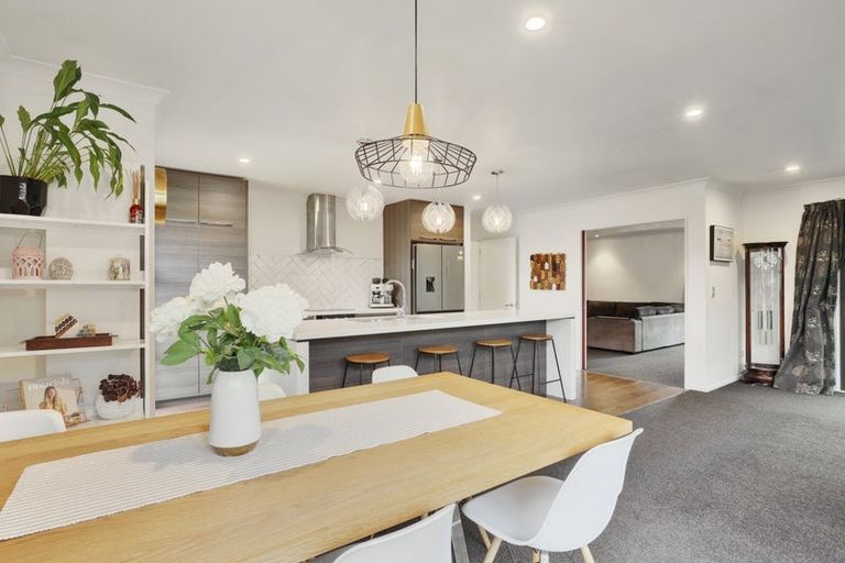 Photo of property in 13 Lancewood Way, Rangiora, 7400