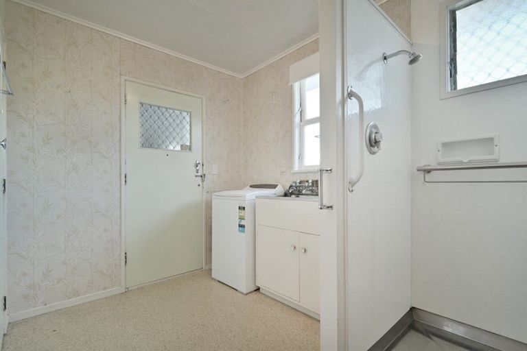Photo of property in 612 Ballantyne Street, Frimley, Hastings, 4120