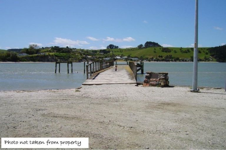 Photo of property in 4 Heaths Way, Pahi, Paparoa, 0571