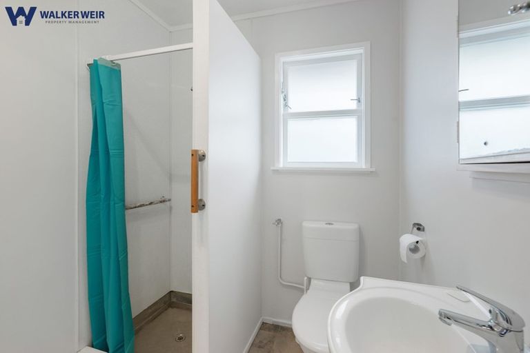 Photo of property in 3/680 Pakuranga Road, Howick, Auckland, 2010