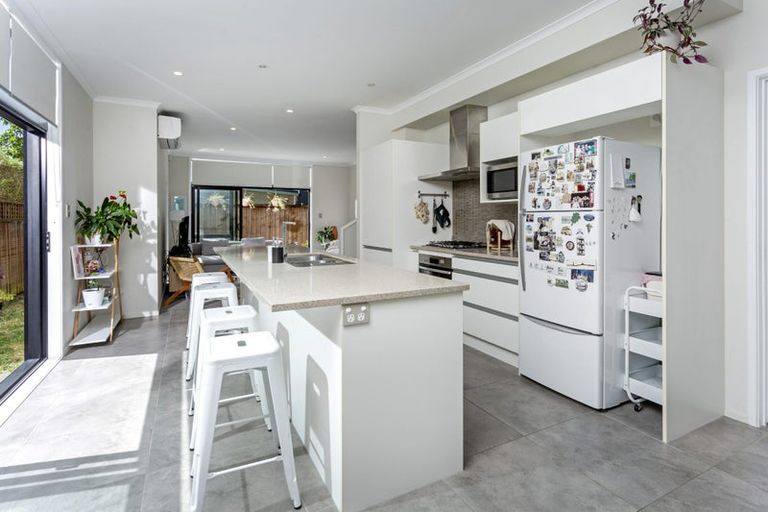 Photo of property in 2 Rarahu Road, Hobsonville, Auckland, 0616