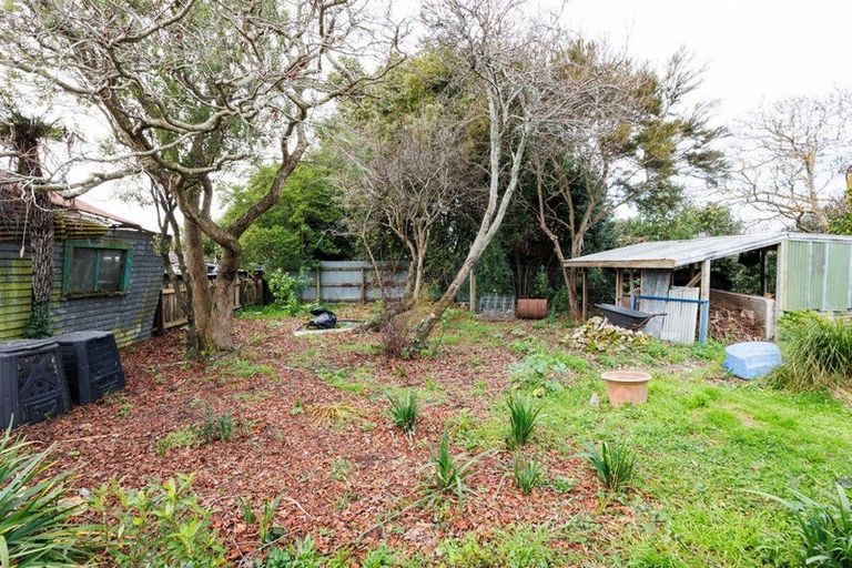 Photo of property in 42 Harris Street, Marton, 4710