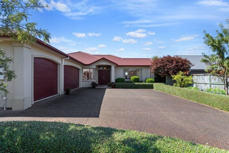 Photo of property in 28 Grace Avenue, Rototuna North, Hamilton, 3210