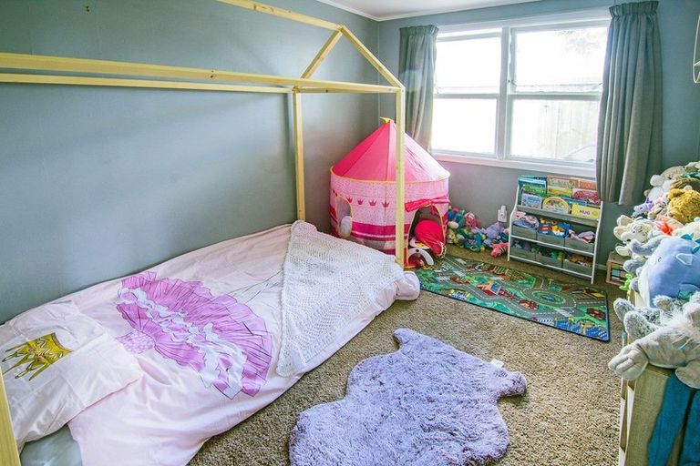 Photo of property in 63 River Road, Masterton, 5810