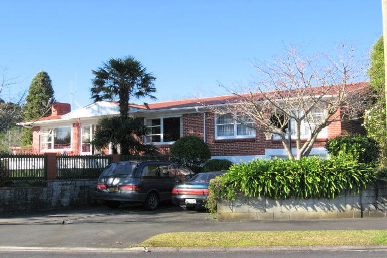 Photo of property in 1 Beverley Crescent, Hillcrest, Hamilton, 3216