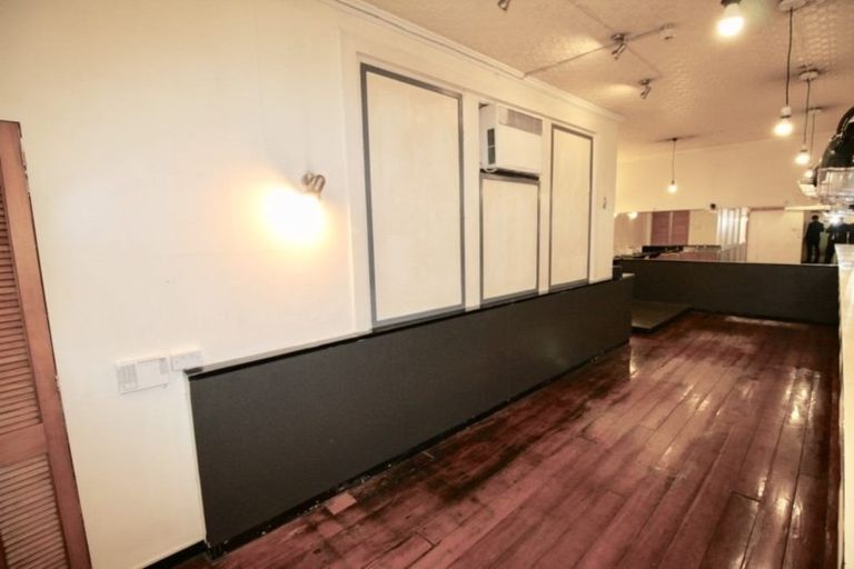 Photo of property in 180 Queen Street, Pukekohe, 2120