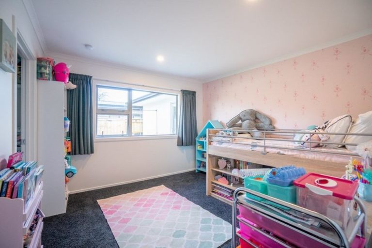 Photo of property in 6 Waimarama Court, Roslyn, Palmerston North, 4414