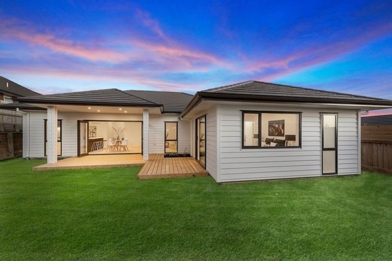 Photo of property in 13 Northbrook Glen, Flagstaff, Hamilton, 3210