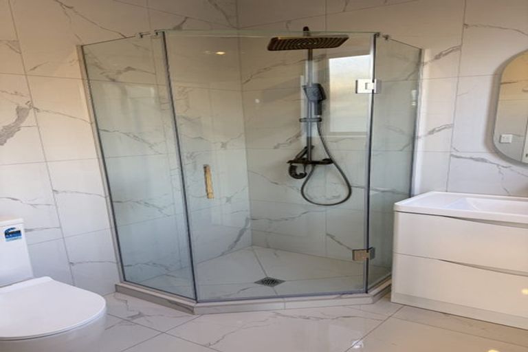 Photo of property in 120 Taylor Street, Blockhouse Bay, Auckland, 0600