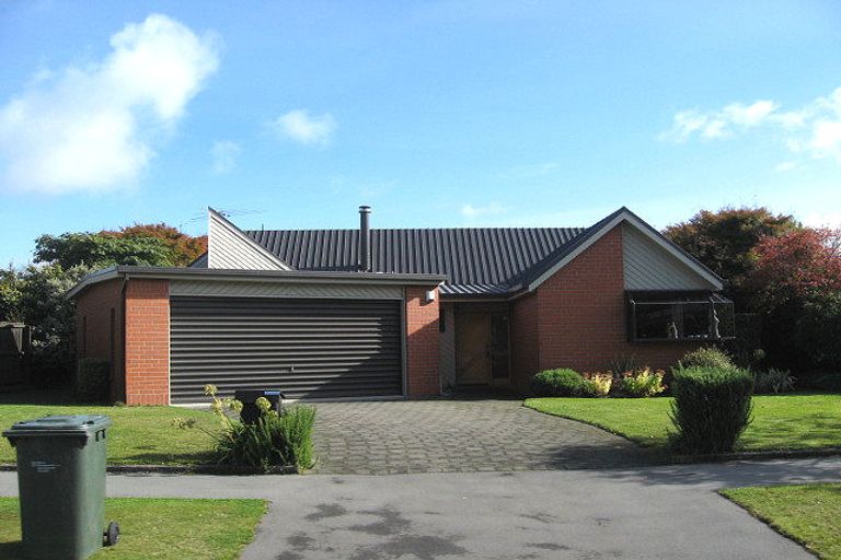 Photo of property in 5 Godfrey Place, Ilam, Christchurch, 8041