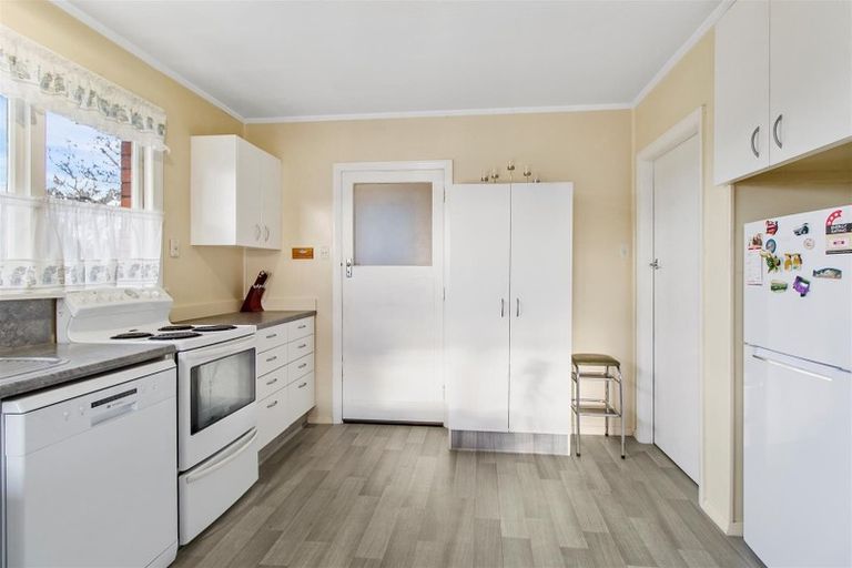 Photo of property in 3 Point Bush Road, Waimate, 7924