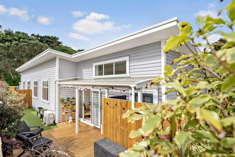 Photo of property in 32a Happy Valley Road, Owhiro Bay, Wellington, 6023