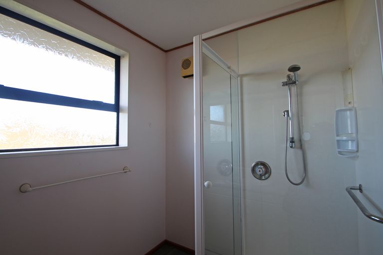 Photo of property in 22 Leven Street, South Hill, Oamaru, 9400