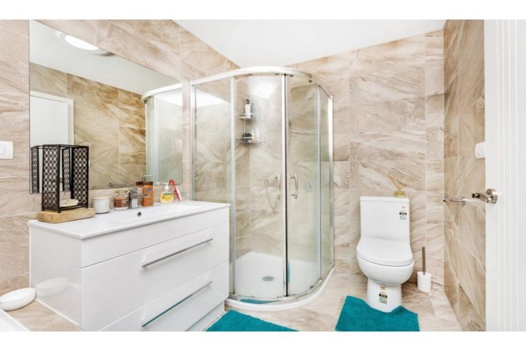 Photo of property in 1/11 Crosher Place, Silverdale, Hamilton, 3216