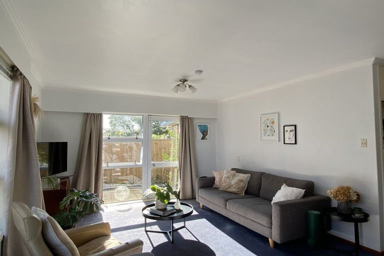 Photo of property in 16b Te Mete Terrace, Merrilands, New Plymouth, 4312