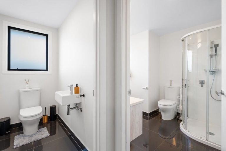 Photo of property in 4 Pennycook Place, Lake Hawea, Wanaka, 9382