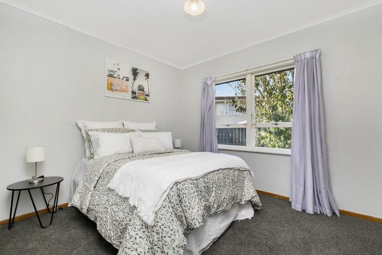 Photo of property in 20 Halberg Street, Papakura, 2110