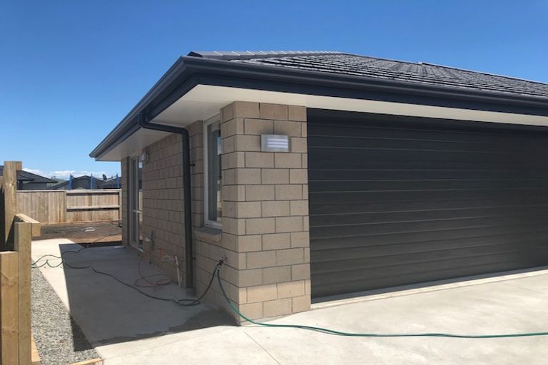 Photo of property in 21 Naeo Close, Papamoa Beach, Papamoa, 3118