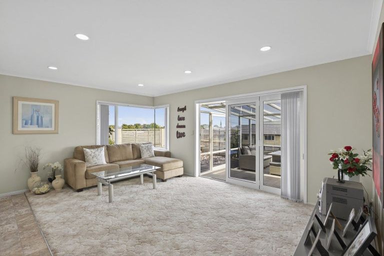 Photo of property in 38 Karamea Street, Whalers Gate, New Plymouth, 4310