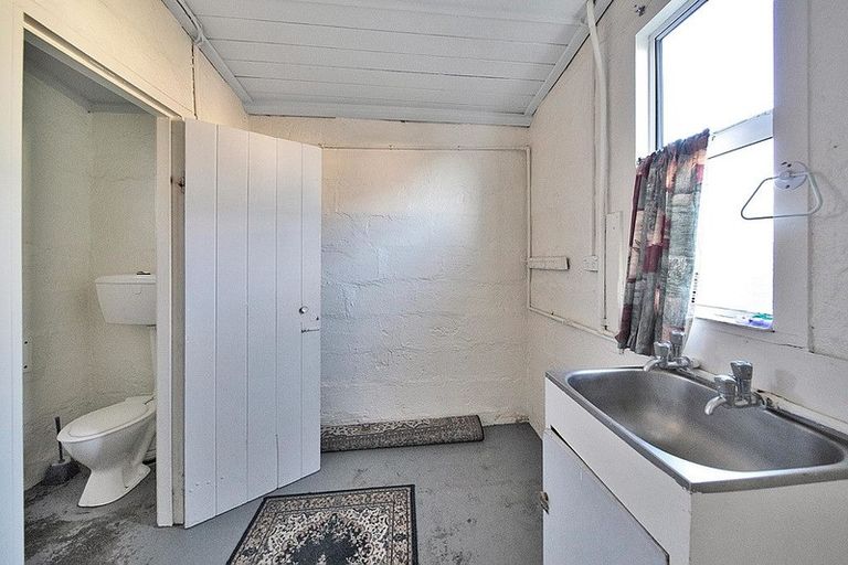 Photo of property in 52 Waihi Road, Hawera, 4610