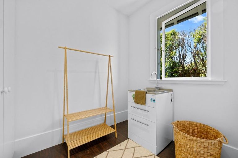 Photo of property in 100 Winchester Street, Merivale, Christchurch, 8014