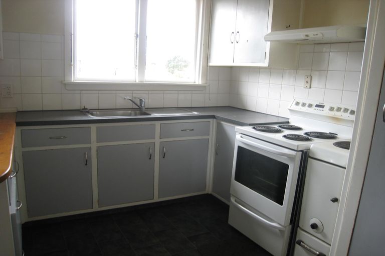 Photo of property in 9 Queen Street, Pareora, 7912