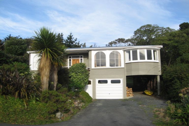 Photo of property in 46 Waikana Street, Broad Bay, Dunedin, 9014