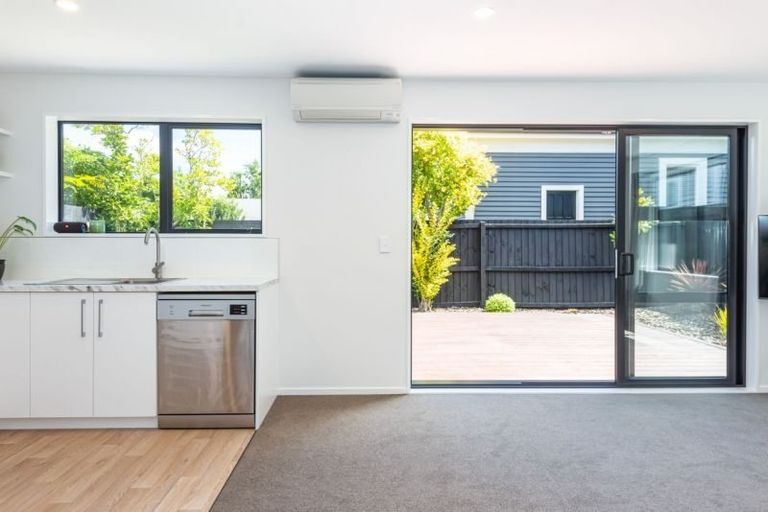 Photo of property in 258a Edgeware Road, Edgeware, Christchurch, 8013