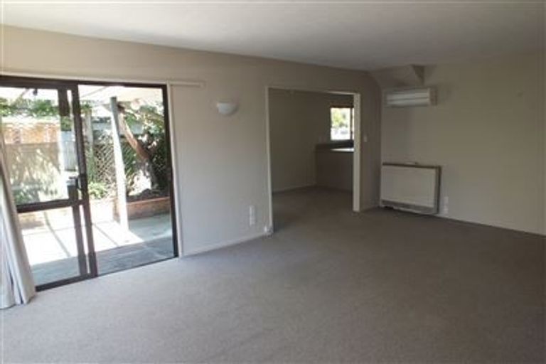 Photo of property in 1/318 Withells Road, Avonhead, Christchurch, 8042