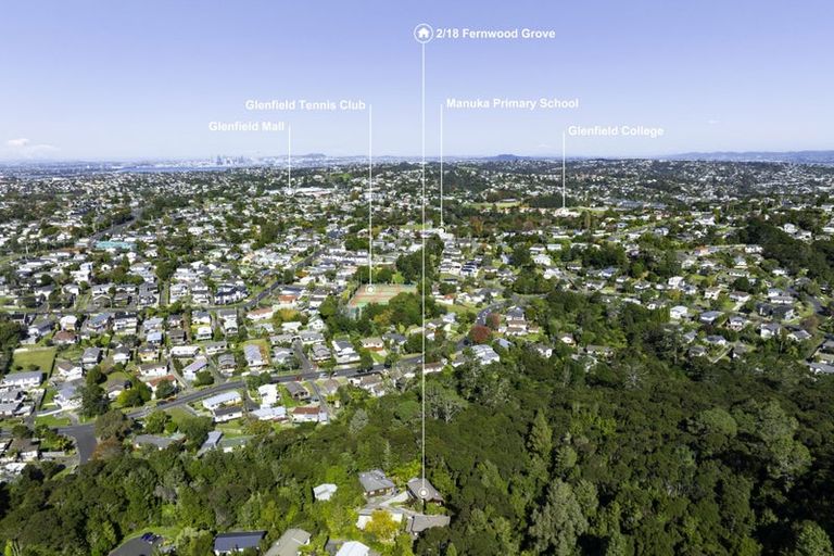 Photo of property in 2/18 Fernwood Grove, Bayview, Auckland, 0629
