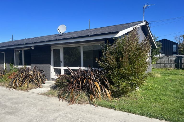 Photo of property in 1/62 Geraldine Street, Edgeware, Christchurch, 8013