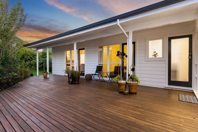 Photo of property in 9 Annan Grove, Papakowhai, Porirua, 5024