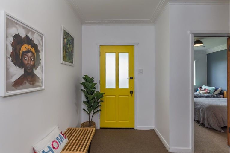 Photo of property in 9 Hannan Street, Levin, 5510