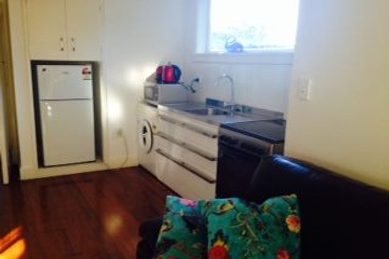 Photo of property in 2 Geraldine Street, Greymouth, 7805