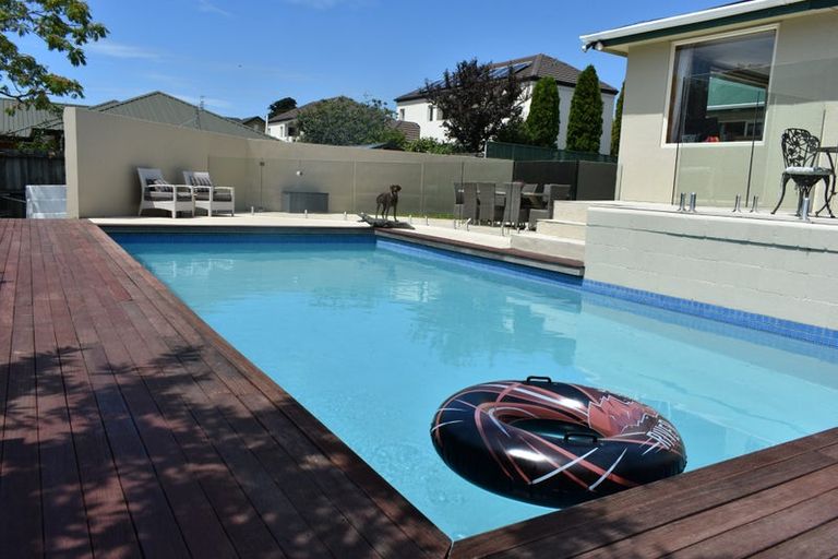 Photo of property in 232 Lake Terrace Road, Shirley, Christchurch, 8061