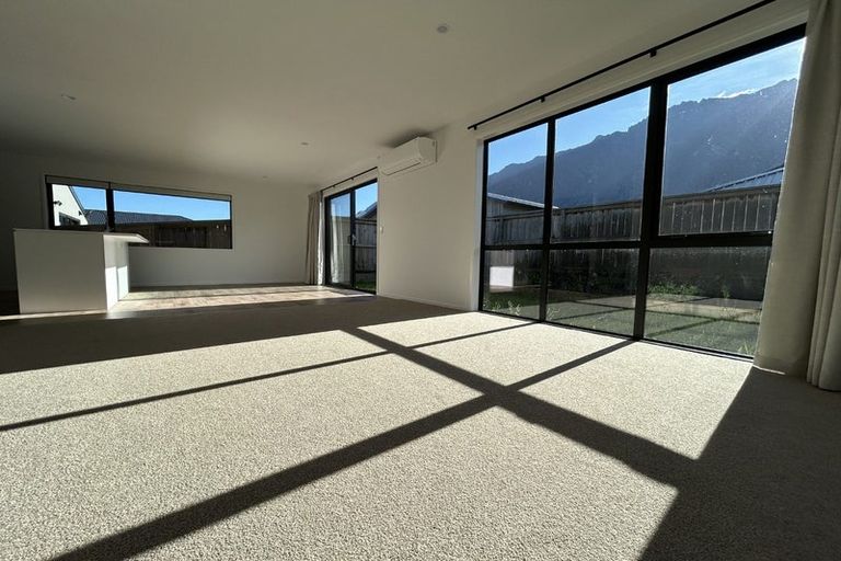 Photo of property in 7 Collie Road, Jacks Point, 9371