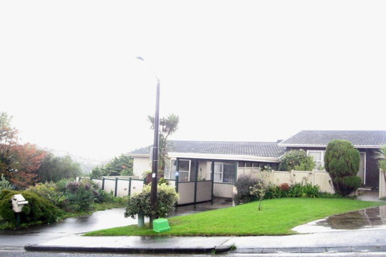 Photo of property in 3/2 Chilton Place, Howick, Auckland, 2014