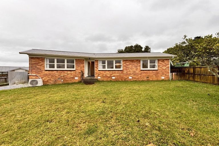 Photo of property in 8 Arnhem Place, Pukekohe, 2120