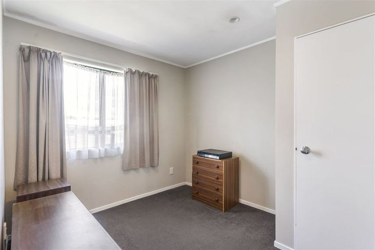 Photo of property in 5 Kinvig Place, Ranui, Auckland, 0612