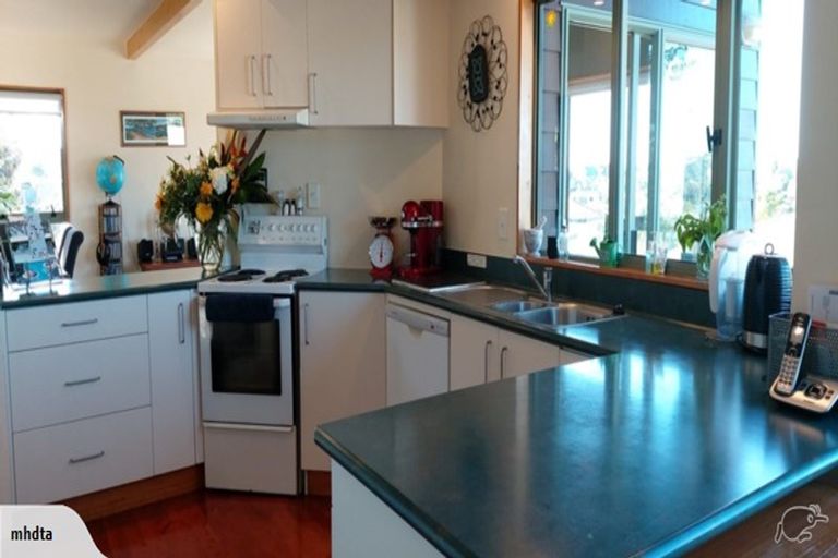 Photo of property in 5 Charlotte Street, Stanmore Bay, Whangaparaoa, 0932