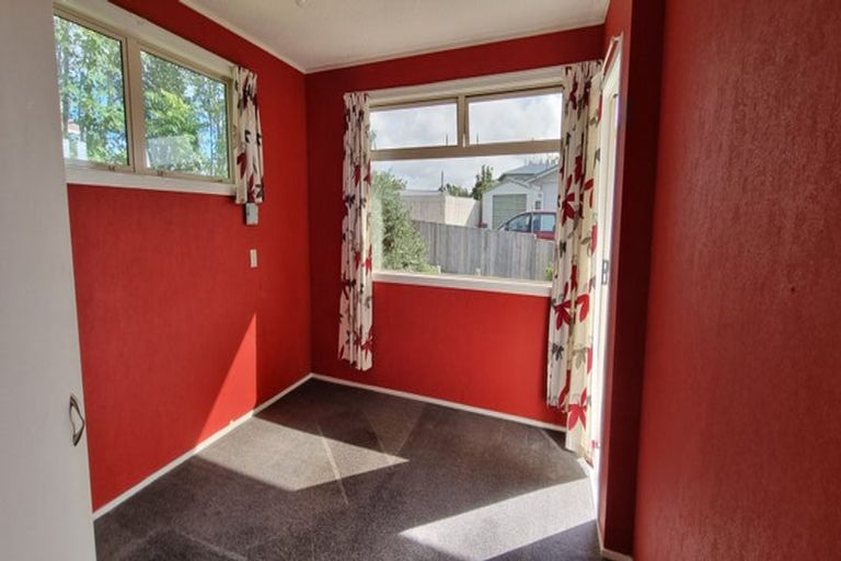 Photo of property in 32 Sole Avenue, Bell Block, New Plymouth, 4312