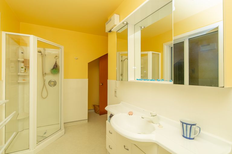 Photo of property in 17 Rountree Street, Upper Riccarton, Christchurch, 8041