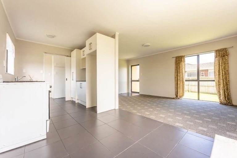 Photo of property in 44 Trimdon Street, Randwick Park, Auckland, 2105